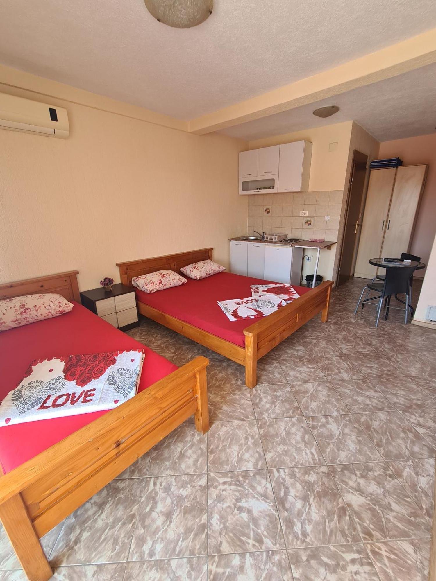 Apartments Bulatovic Bar Rum bild