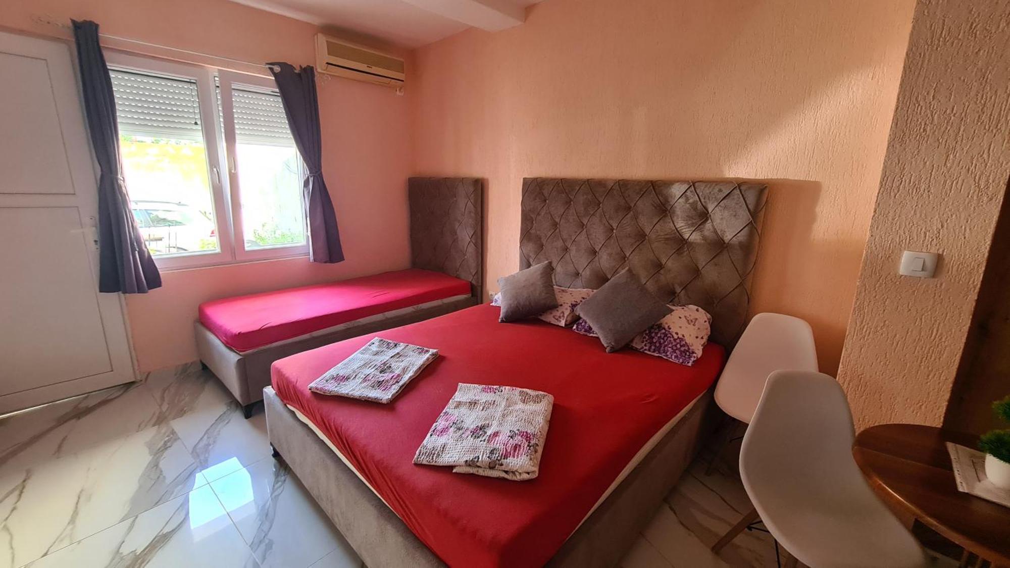 Apartments Bulatovic Bar Rum bild